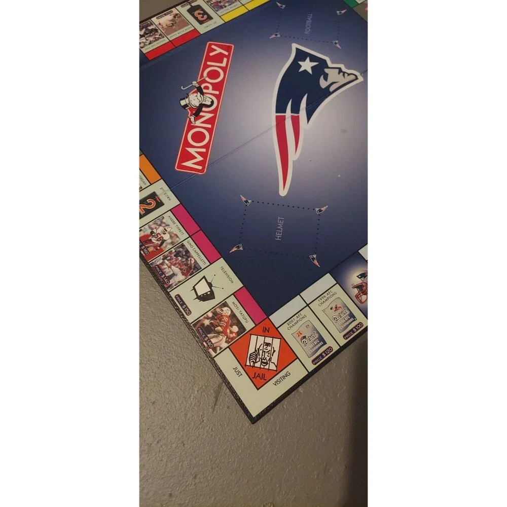 NEW ENGLAND PATRIOTS Collector's Edition Monopoly Game (No Instructions)
